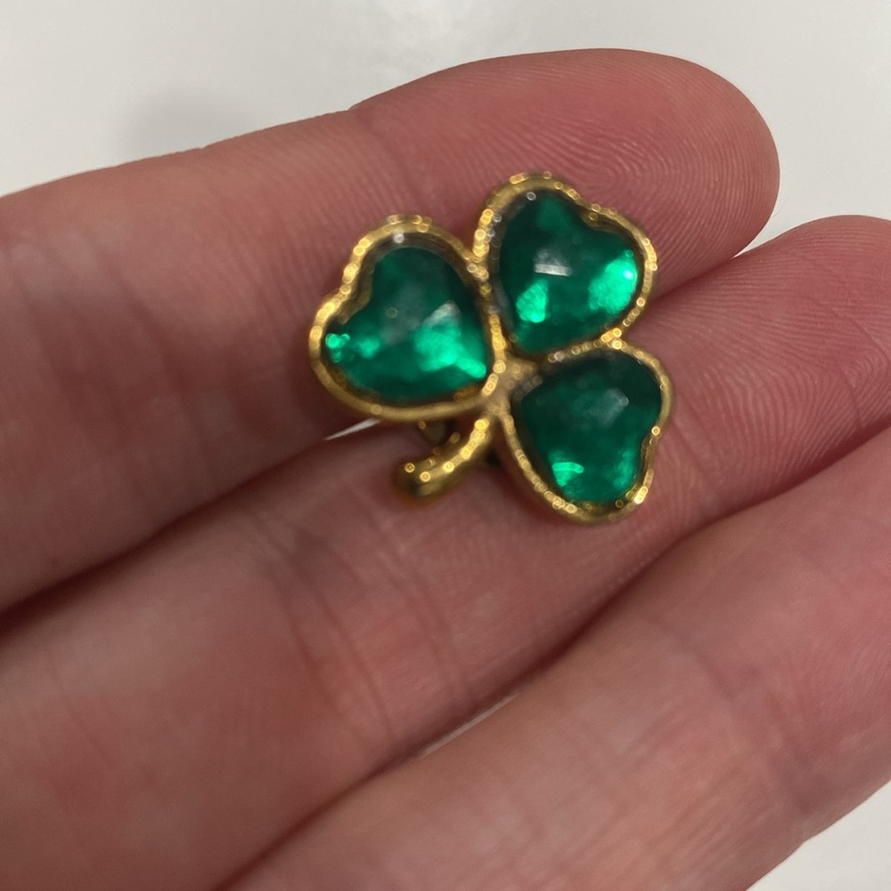 AVON Vintage Gold Tone Shamrock Earrings with bonus BROOCH Pin - Picture 3 of 9